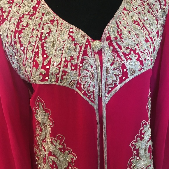 Pink Kaftan with Silver Embellishments (Pr… - Picture 4 of 8